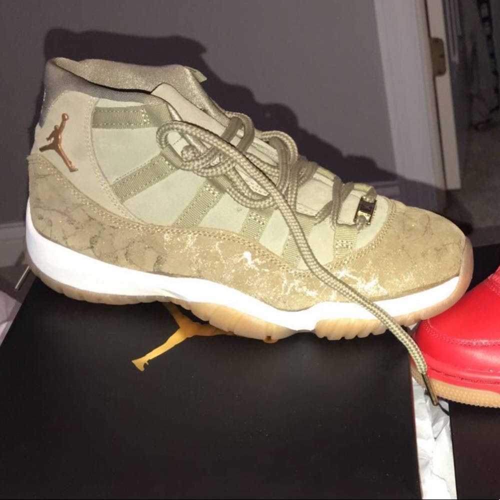 Women’s Air Jordan Retro 11